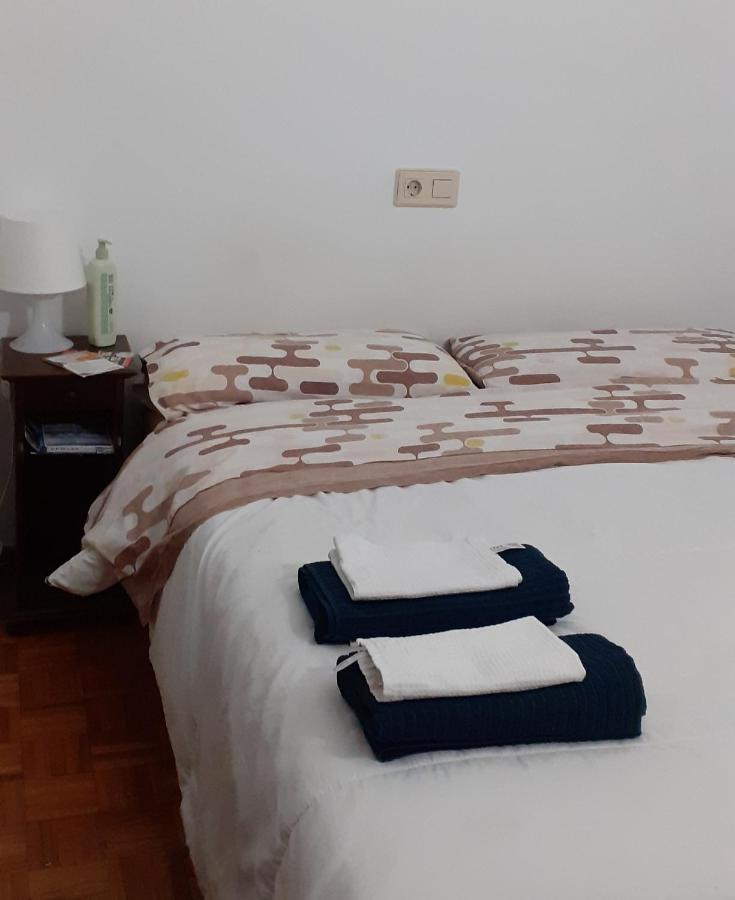 Habitacion Doble Privada En ฟิกวยเรส ภายนอก รูปภาพ